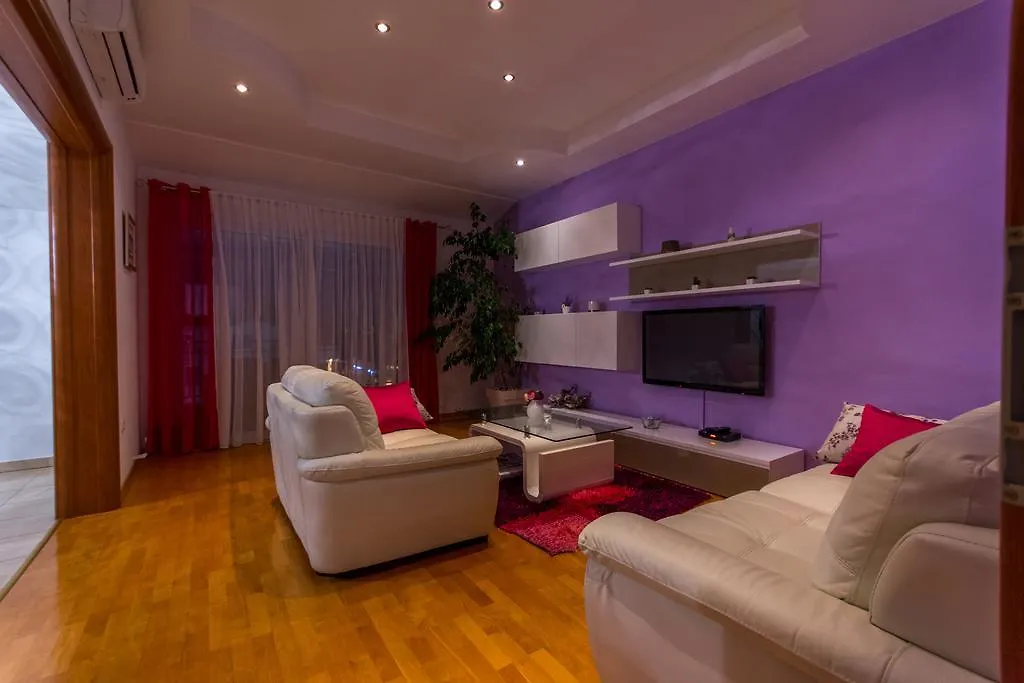 Apartments Barba Trogir Kroatien