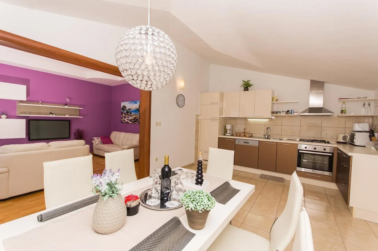 Apartments Barba Trogir